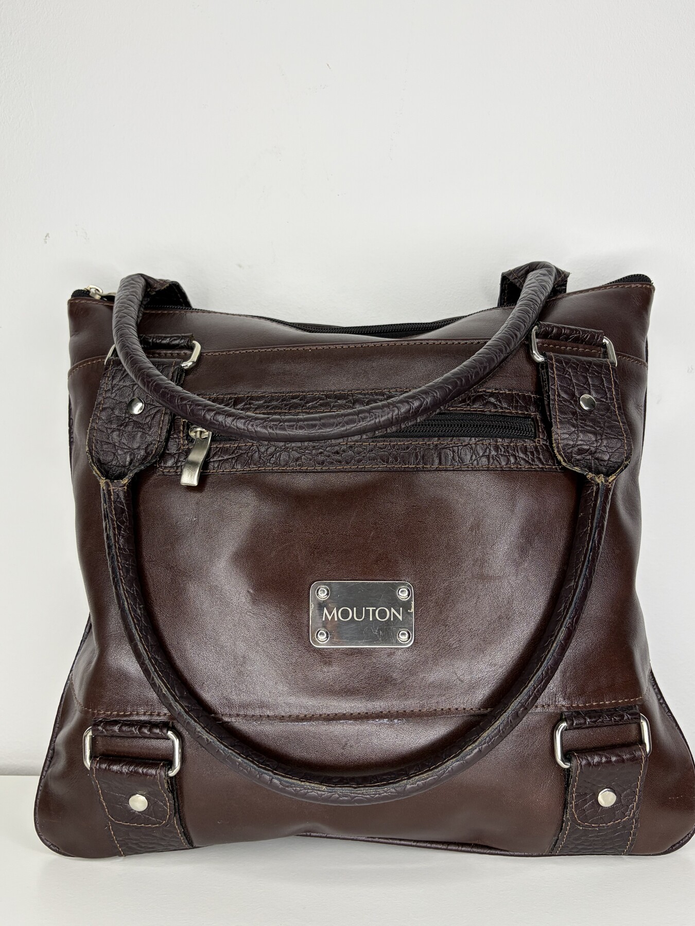 Cartera Mouton café de cuero